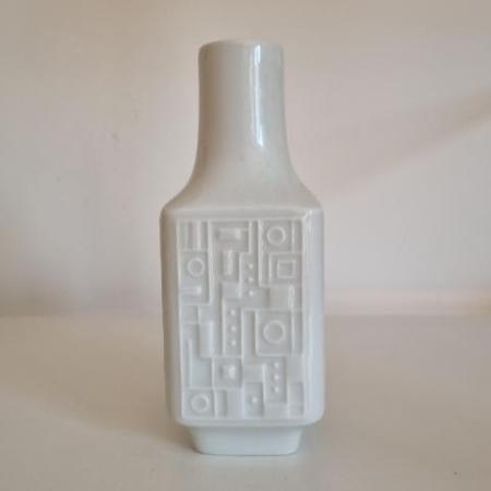 Fehér Porcelán Op Art Váza