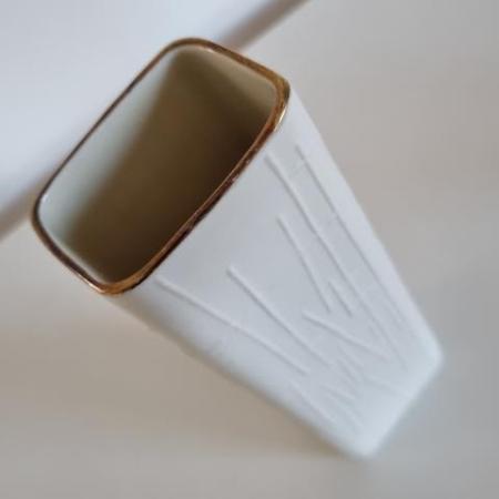 Fehér Porcelán Váza Op Art